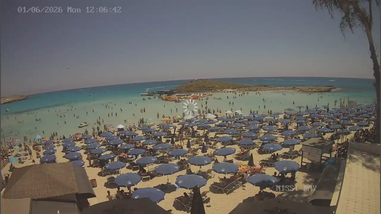 Webcam-Aufnahme aus :city — 1. Juni 2026 11:00